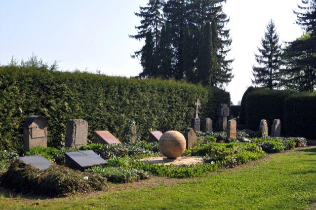 Blumhardt-Friedhof2