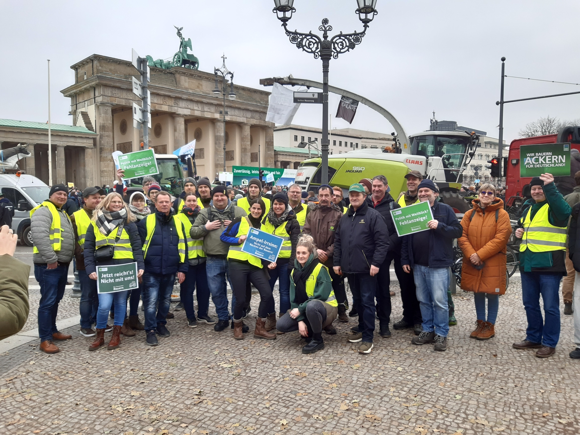 Bauerndemo 2023: Mitglieder aus Südbrandenburg zum Protest angereist