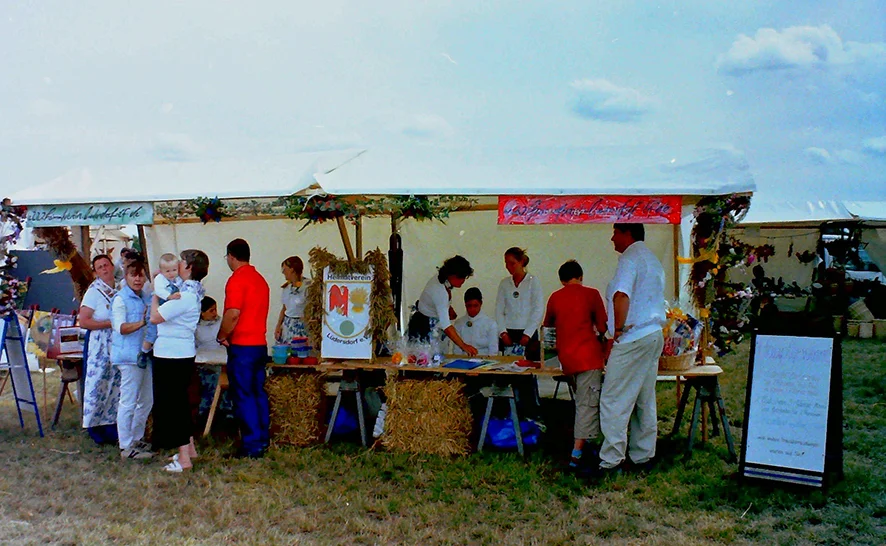 4. Kreiserntefest in Lüdersdorf, Marktstand des Heimatvereins