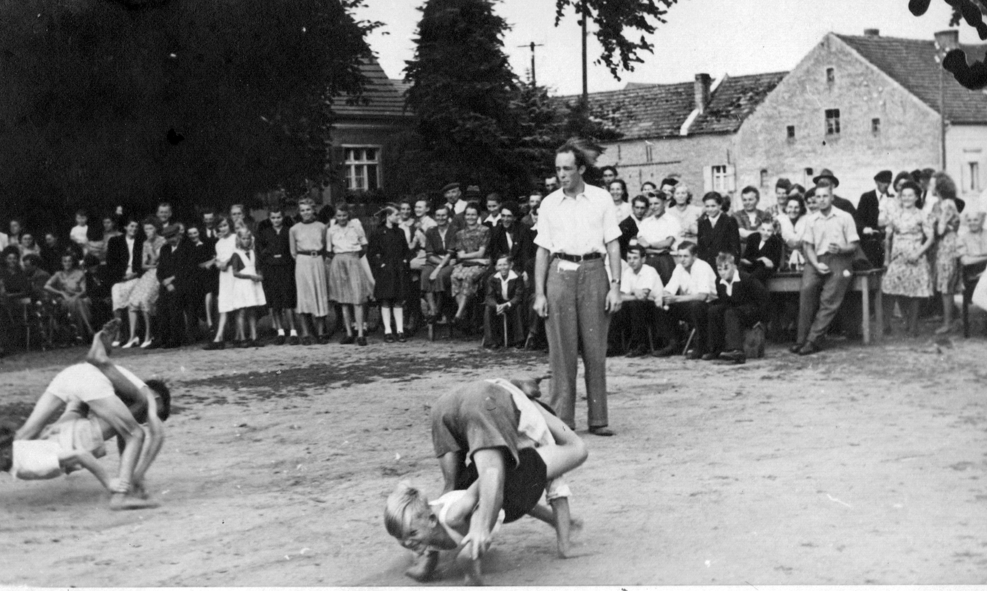 Sportveranstaltung der Schule 1950 -51 re. Wolfgang Köhler