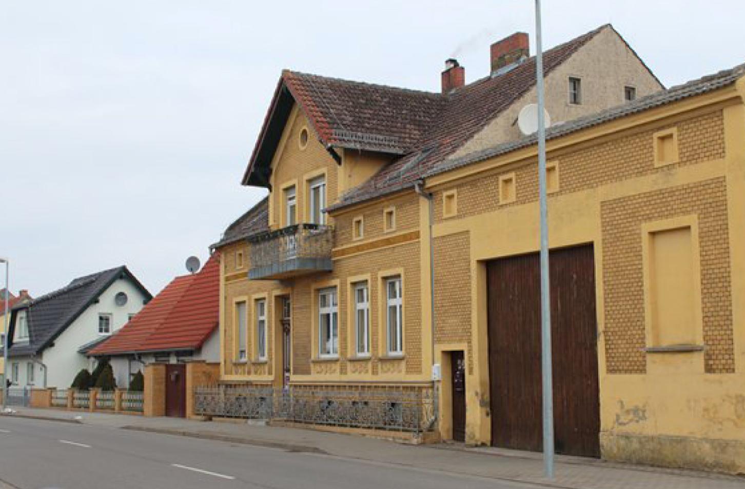 Wiesenhagen, sanierte Gebäude in der Hauptstraße