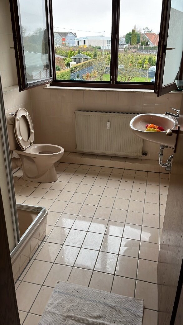 Badezimmer nach der Reinigung