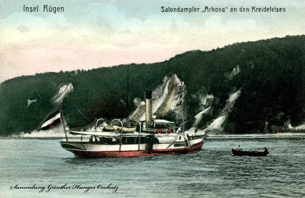 Insel Rügen Salondampfer "Arkona" an den Kreidefelsen