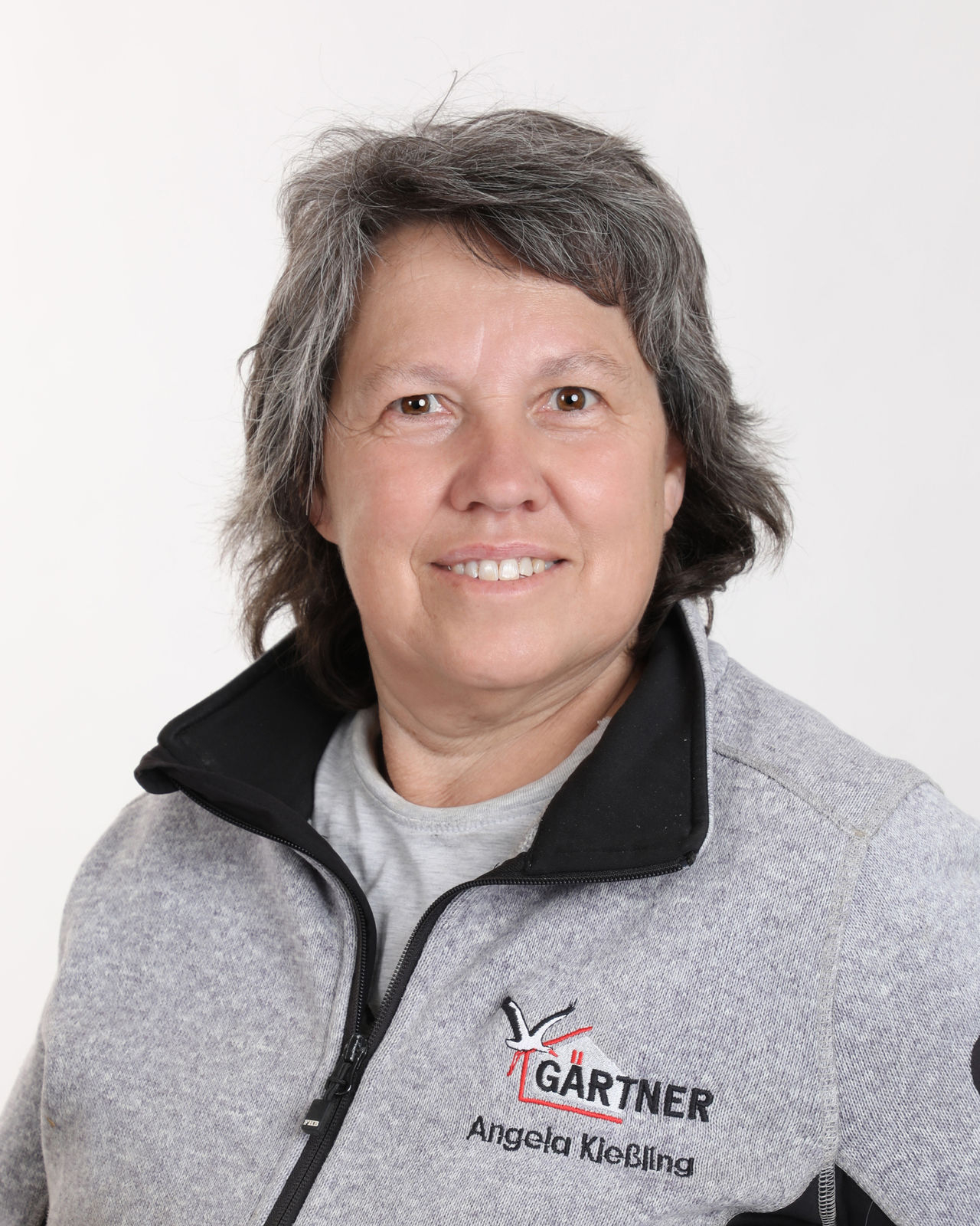 32 - 016_Angela Kießling (Dachdecker)