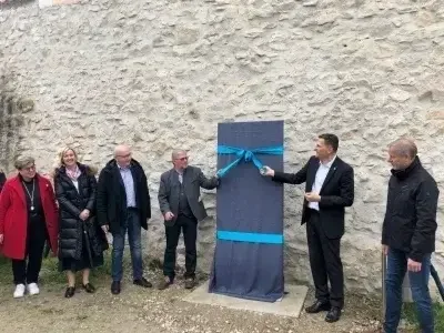Gruppenbild bei der enthüllung
