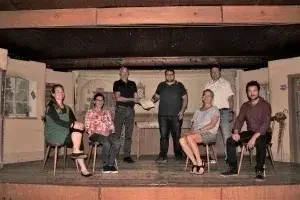 theater-teugn-kulissen-bewilligung-uebergabe