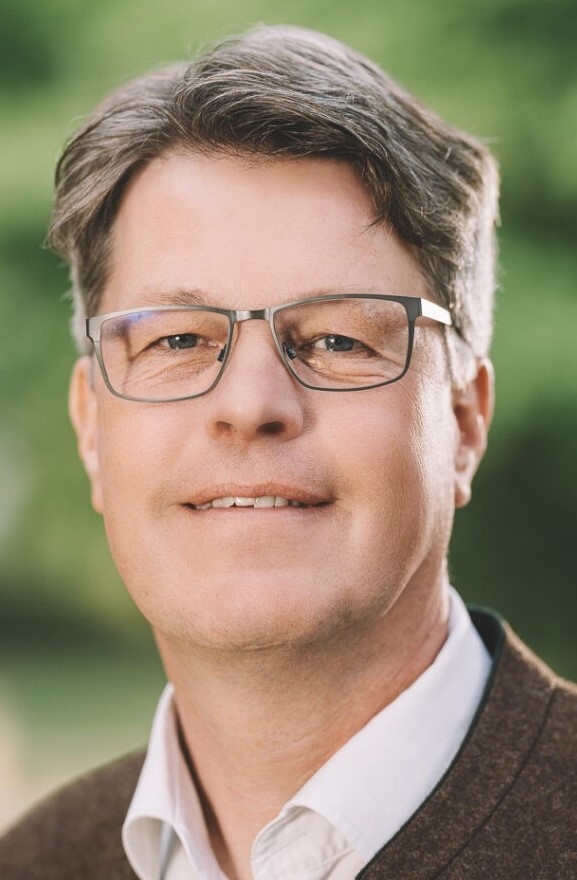 Dr. Frank Bühren