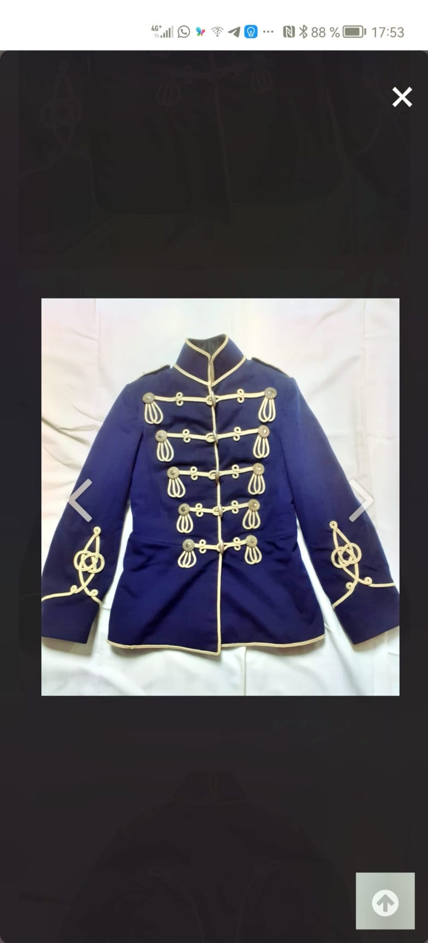 Uniformrock vorne