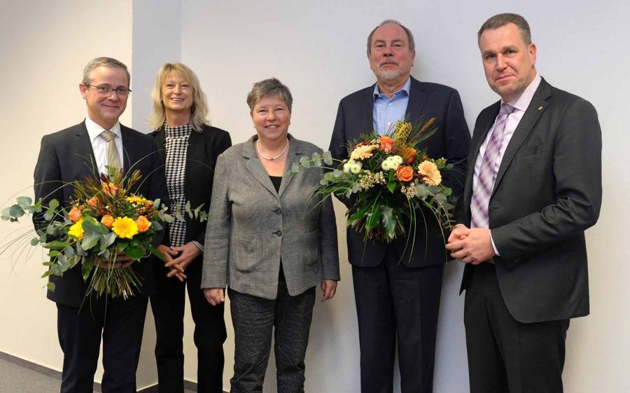 Wahl des Vorsitzenden Dr. Alfred Reichwein Wahl des Vorsitzenden Dr. Alfred Reichwein