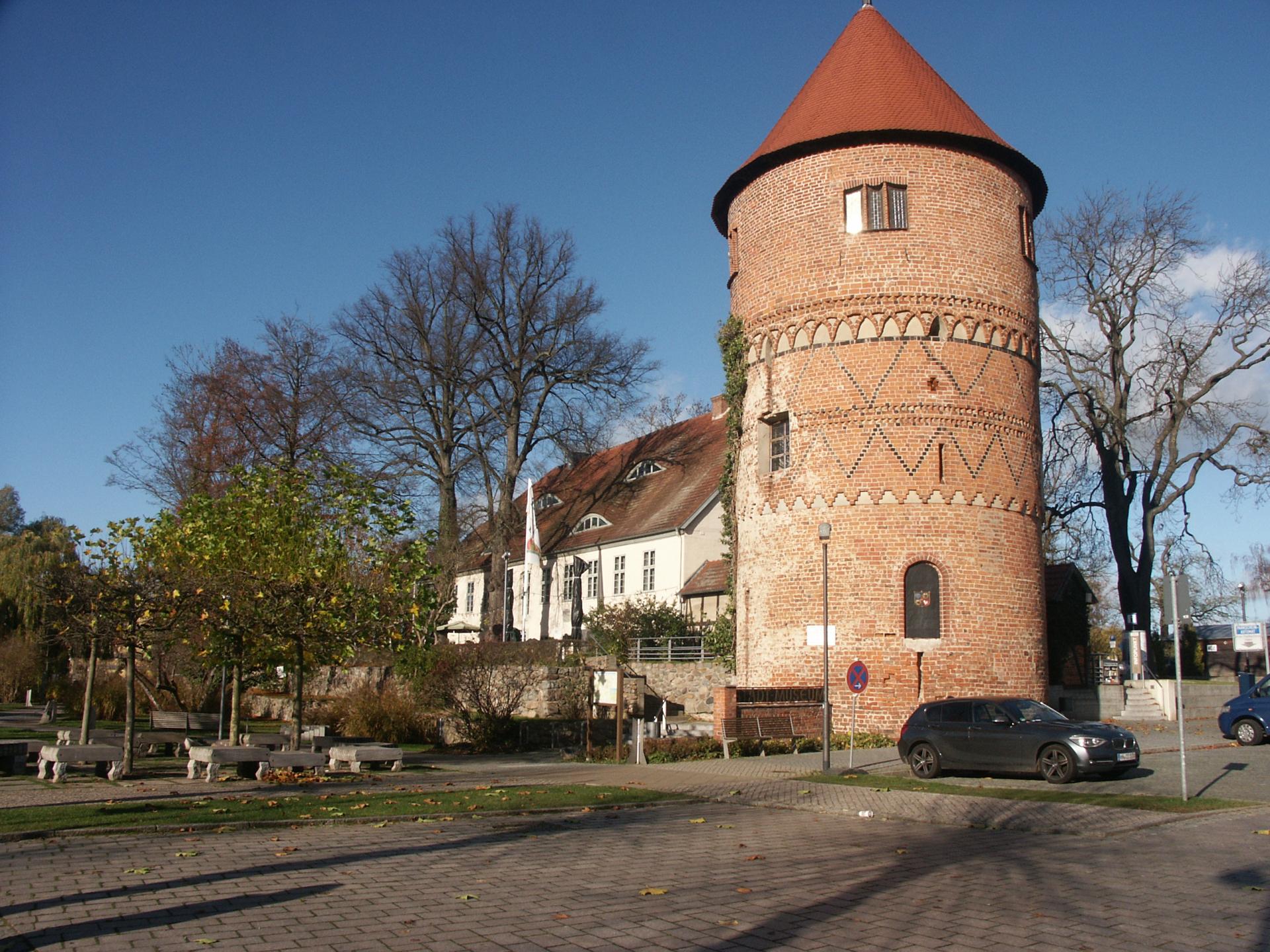 Lübzer Stadtturm