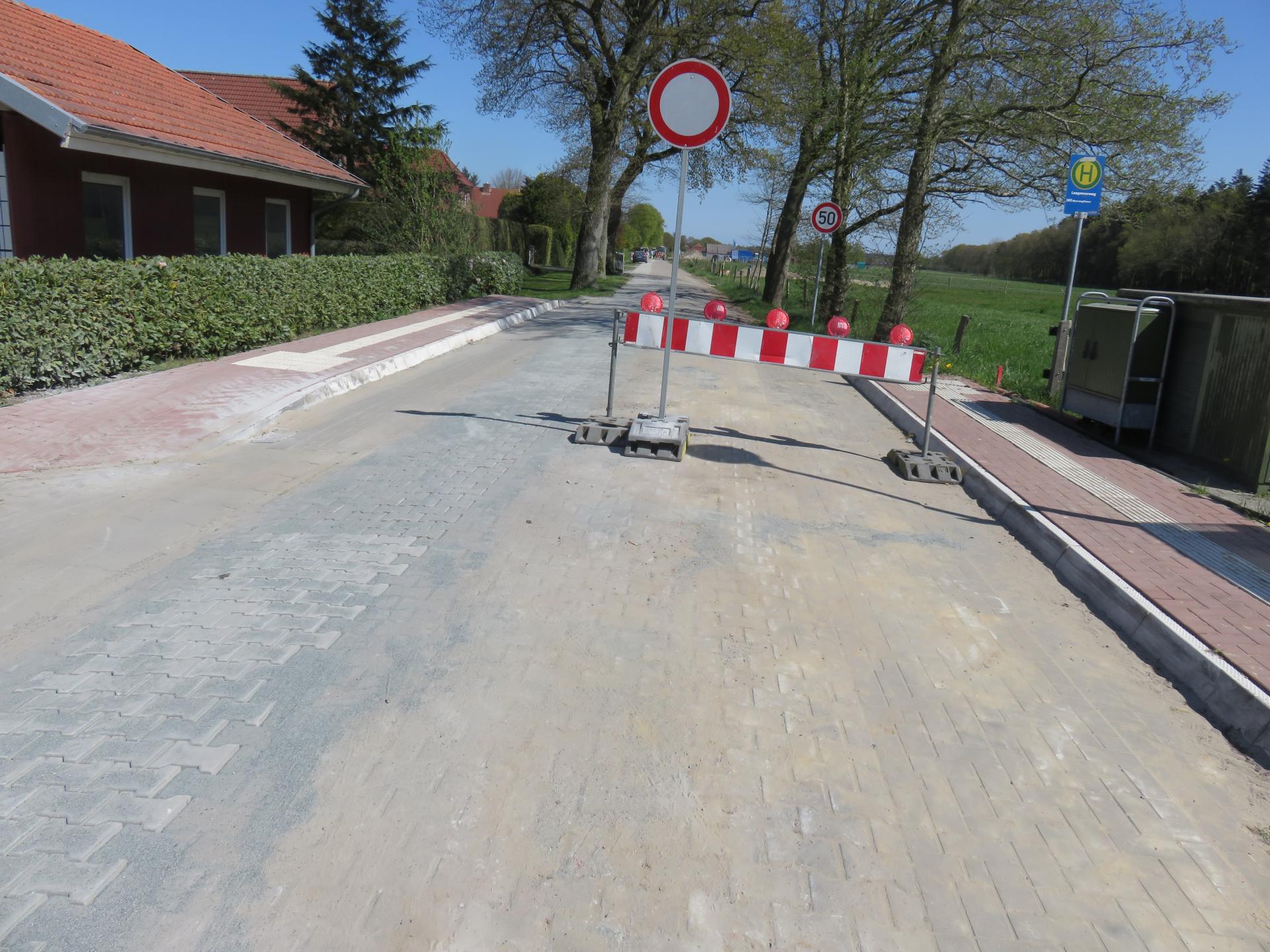 Reparierte Straße Königsweg Leegmoorweg-1
