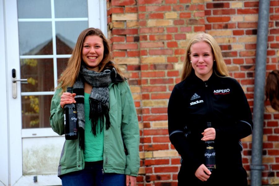 Doppelsiegerin Marie und Platz Zwei für Elin Djupsjö aus Schweden