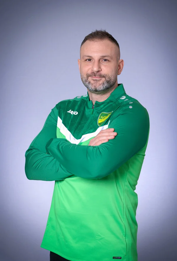 Semih Akgün