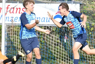 zwei-spieler-klatschen-ab