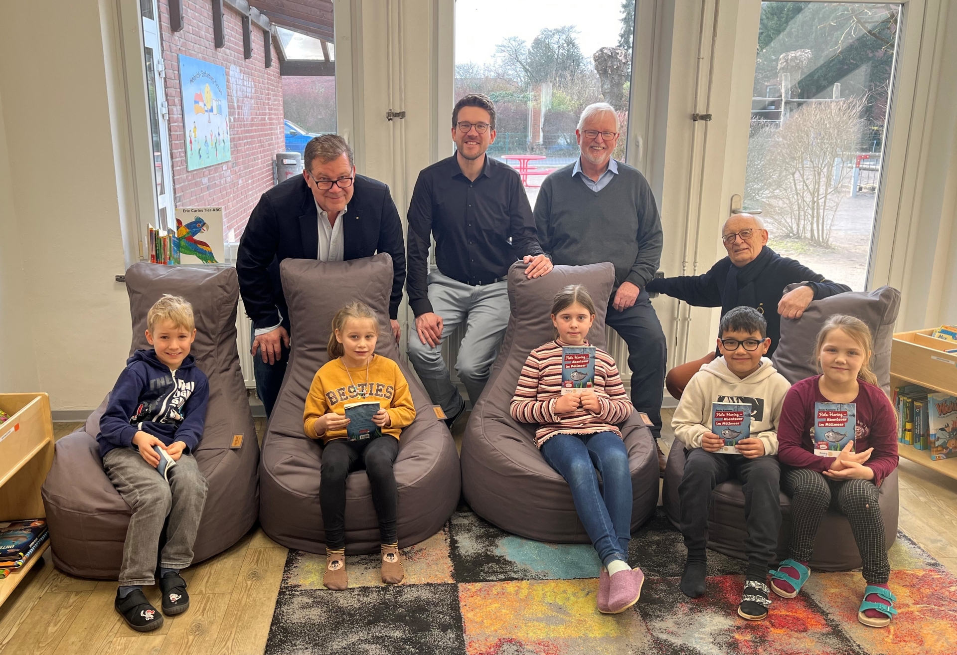 Rotary Bücherübergabe