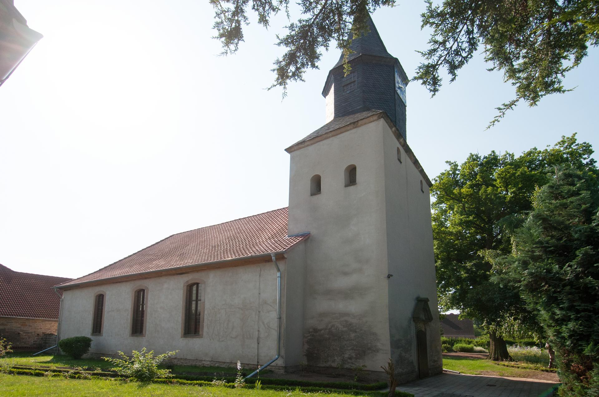 Ev. Kirche auf dem Hünenberg