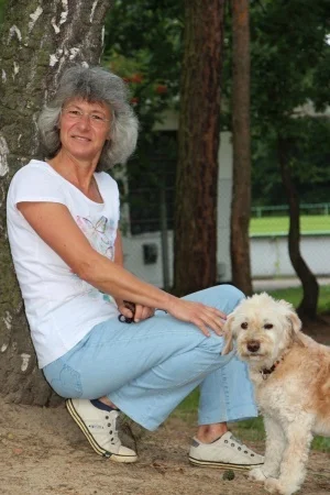 Schneider, Ina