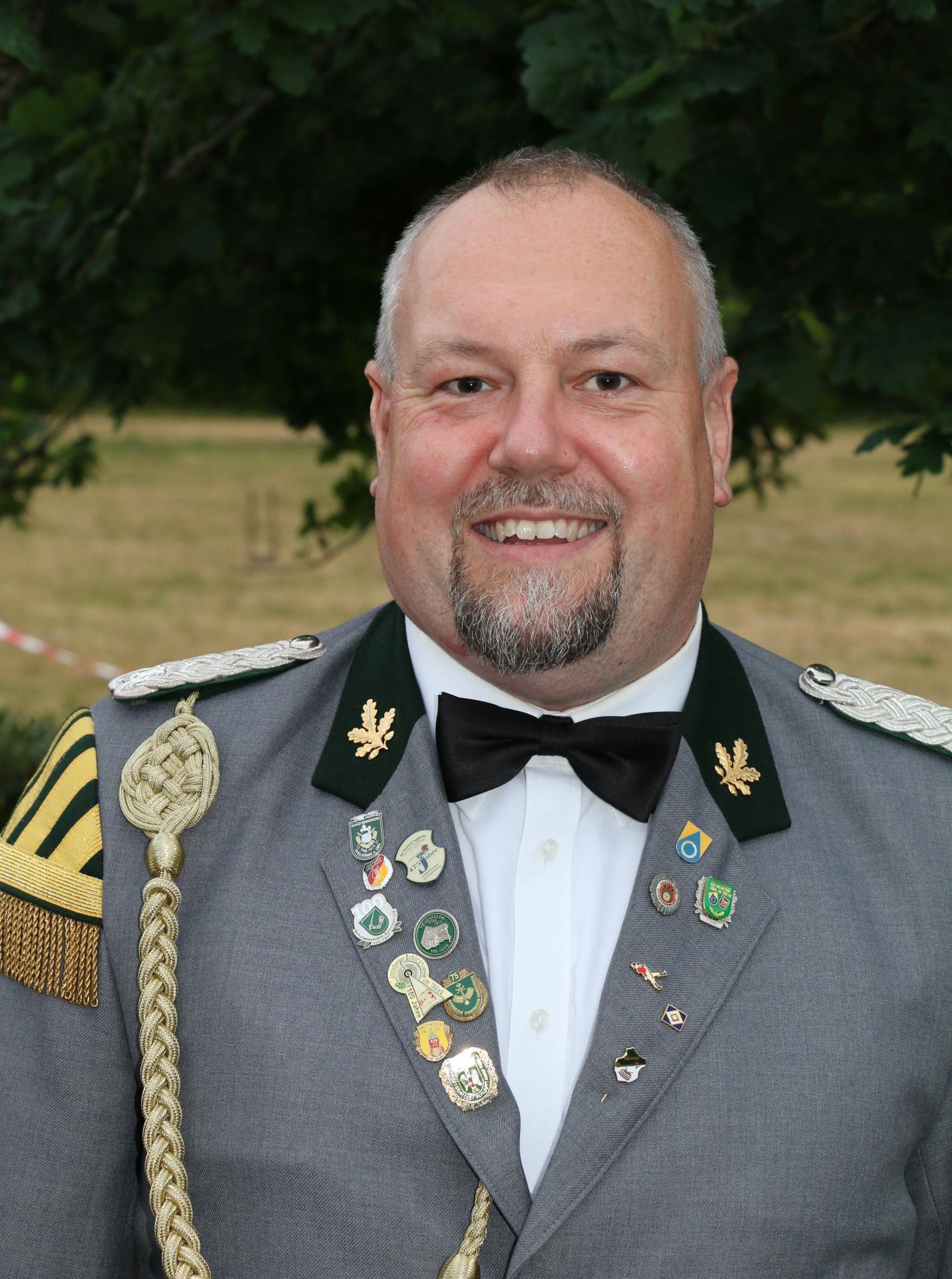 Christopher Holfert