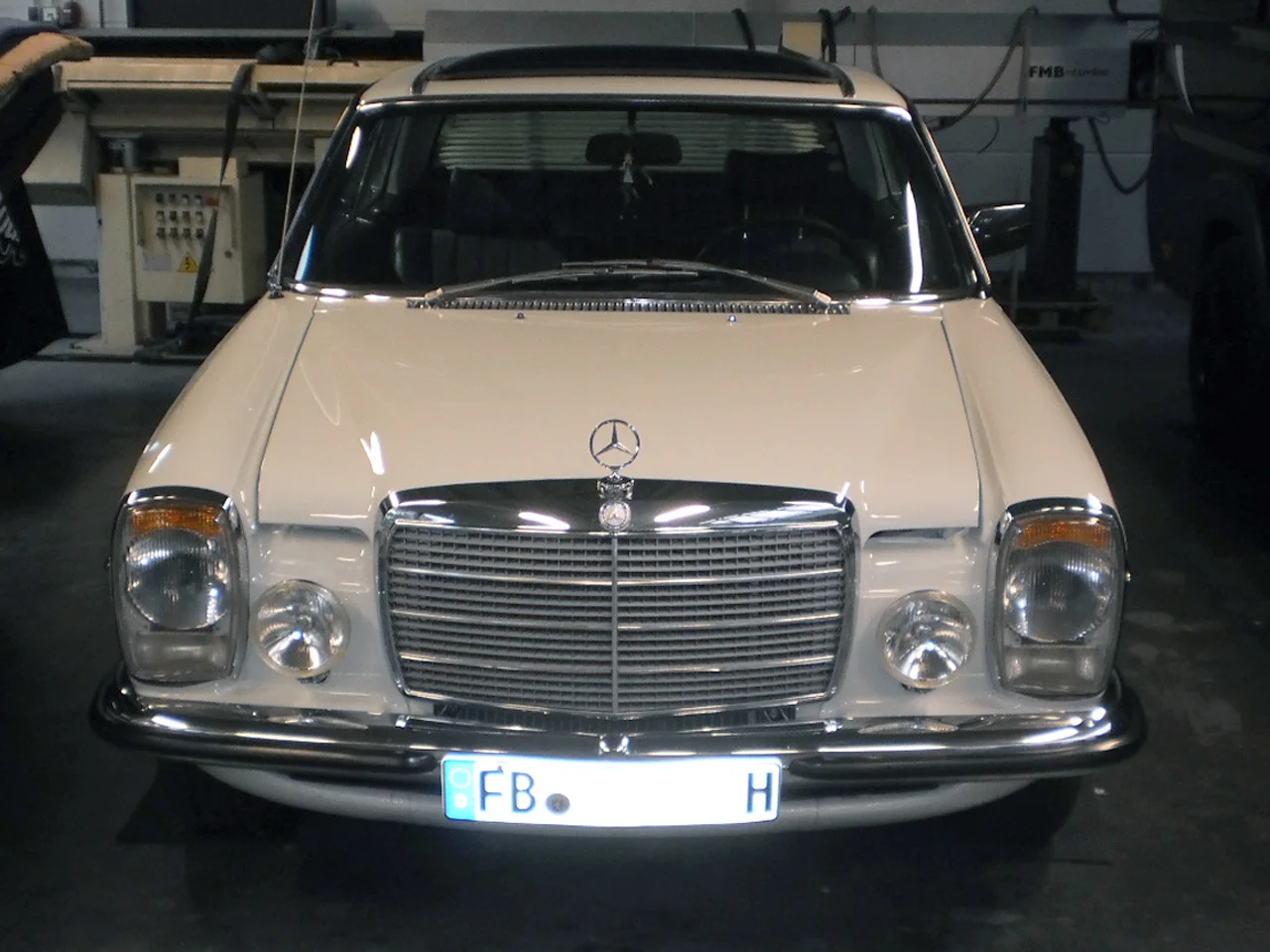 280CE_Elfenbein_1973_Bild3