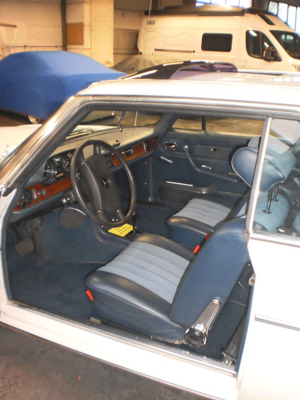 280CE_Elfenbein_1973_Bild2