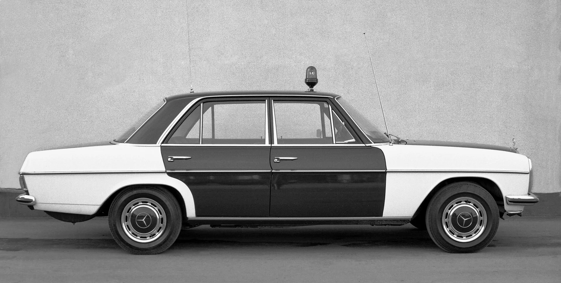 Mercedes Benz Archivfoto 3