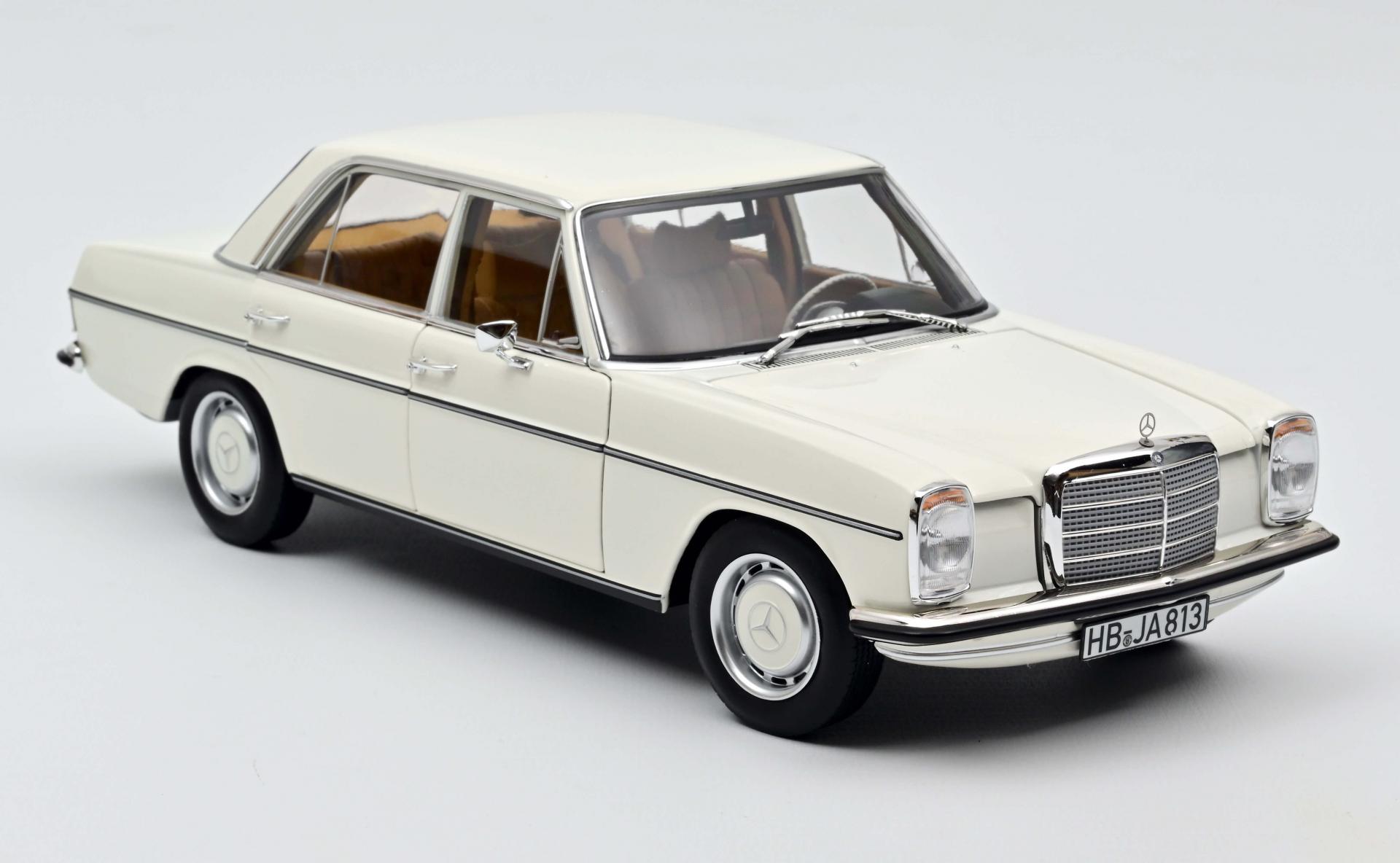 Kofferraummatte für Mercedes W114 W115 Coupe,Limousine Strichacht