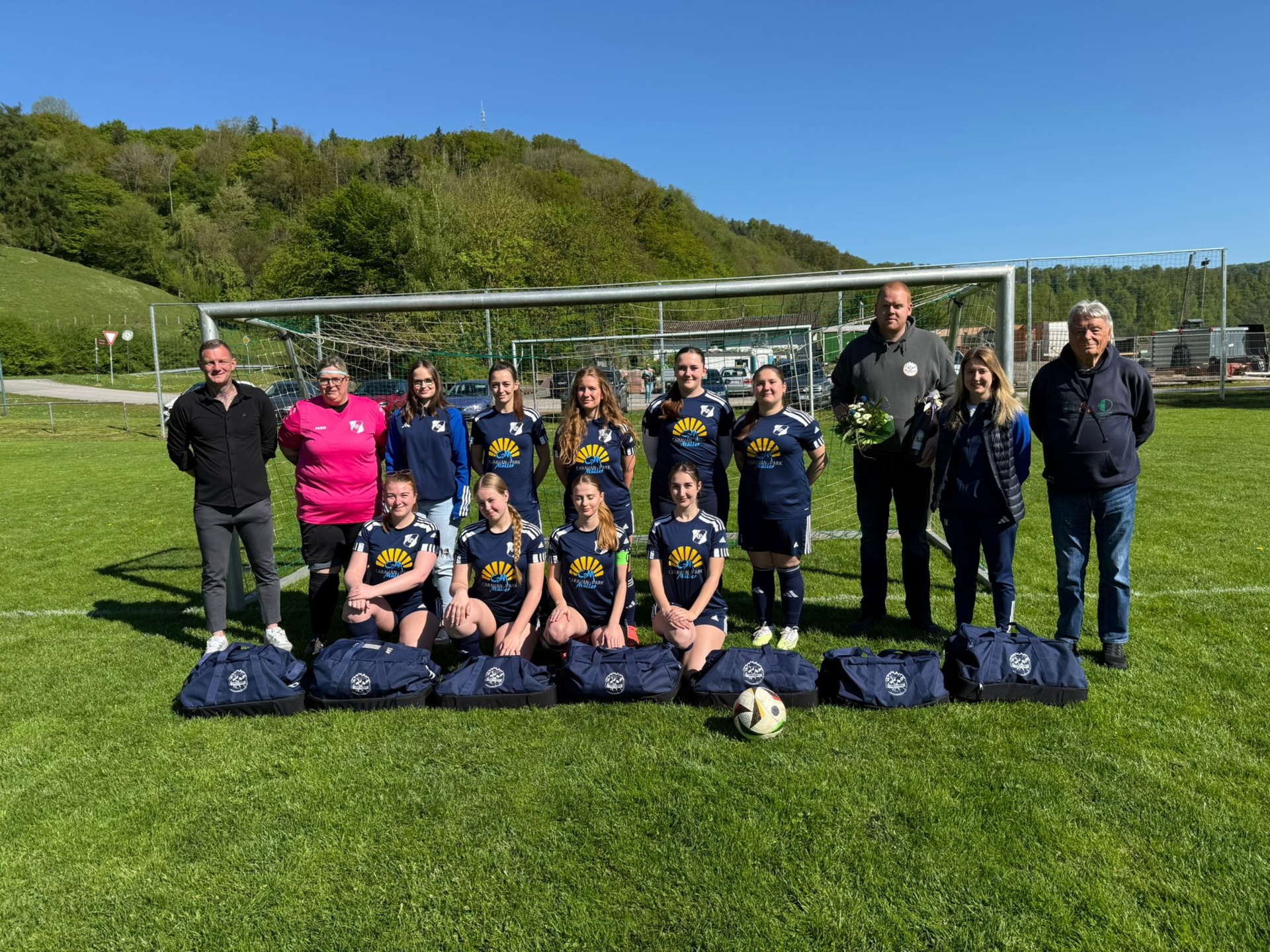 2025.04.27 SG Wesertal - Sponsoring neuer Sporttaschen