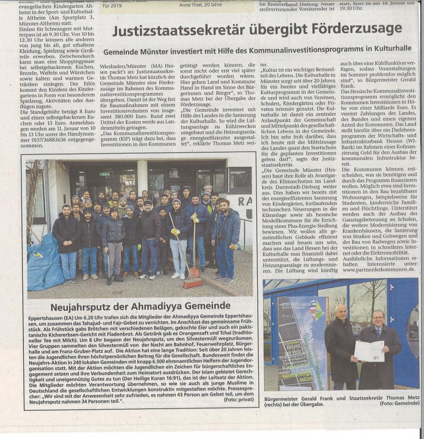 Übergabe Förderbescheid Sanierung Kulturhalle Staatssekretär Metz