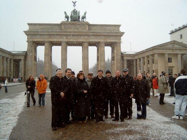 Gruppenversammlung vorm Berliner Tor