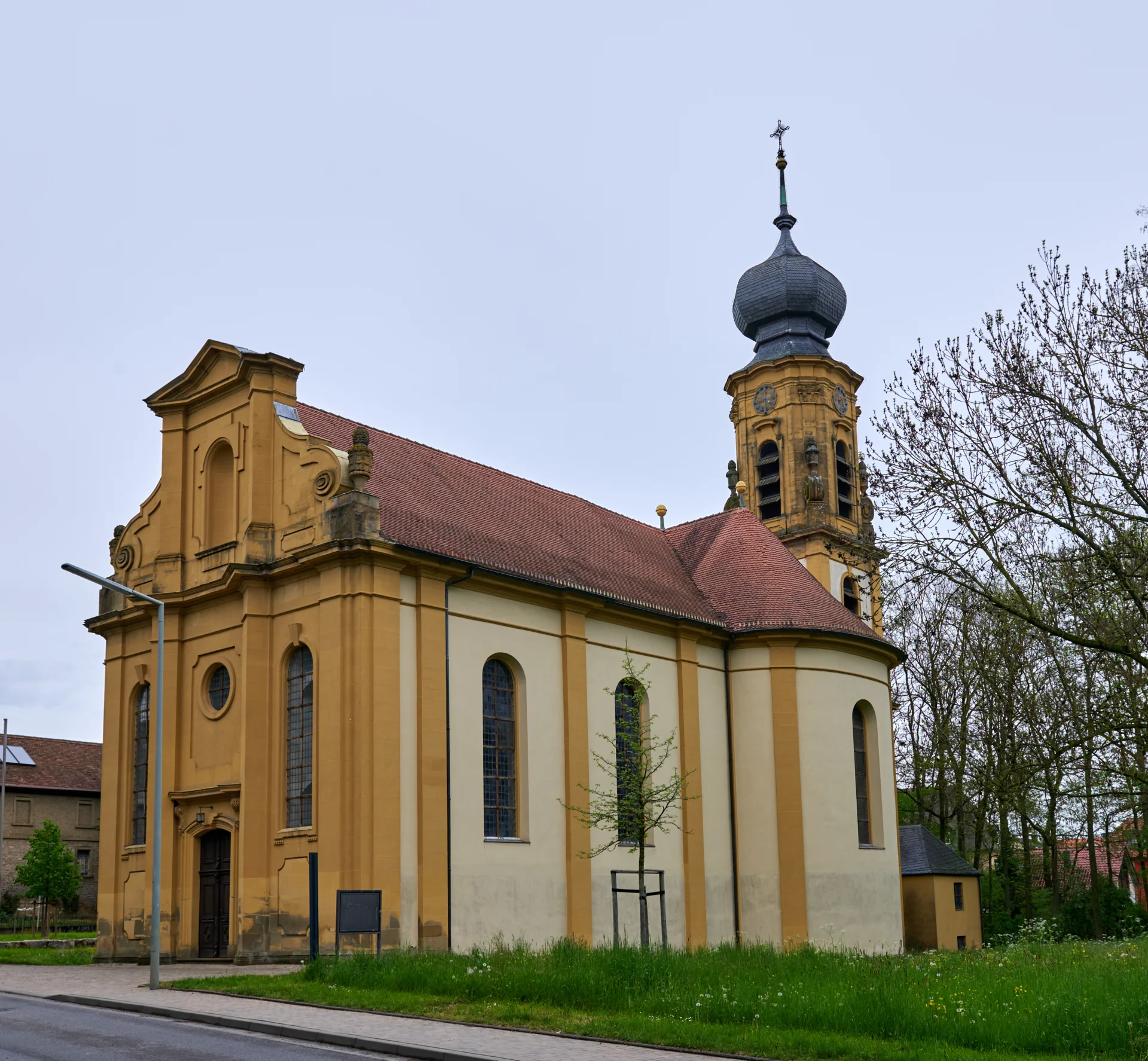 Heilige Dreifaltigkeit Volkach-Gaibach_außen