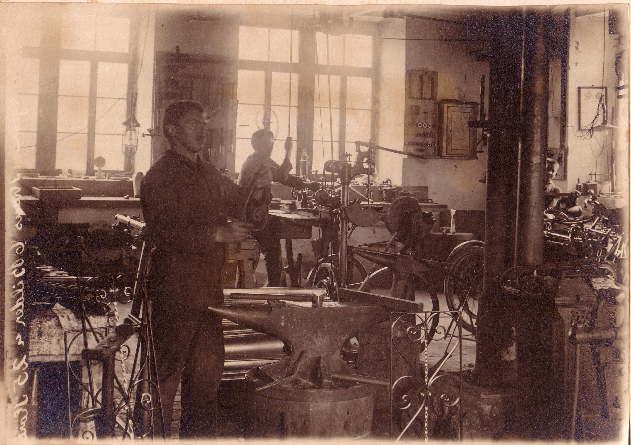 1910 - Werkstatt von Johann Kraus