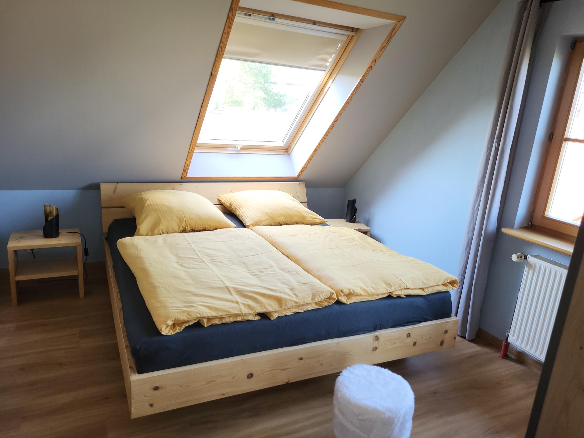 Schlafzimmer-Doppelbett