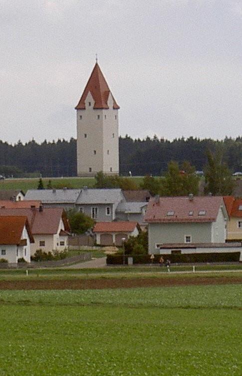 Wasserturm bei Pollenfeld.Wurde beim Film Florian III vom BR öfters im Fernsehen gezeigt.