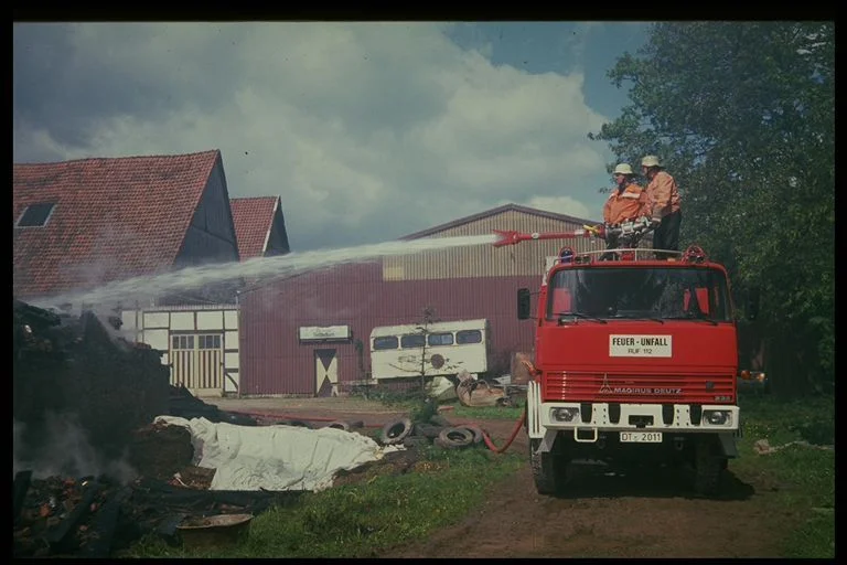 Hier im Einsatz: Scheunenbrand Rittergut Borkhausen, Tilker 1989 am 13.5.1989