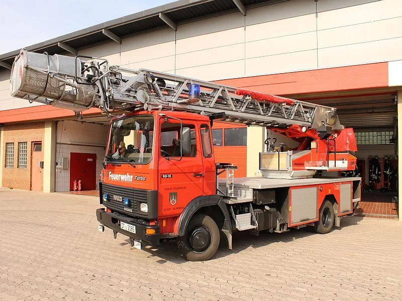 Fahrzeugbezeichnung &nbsp;: DLK 18