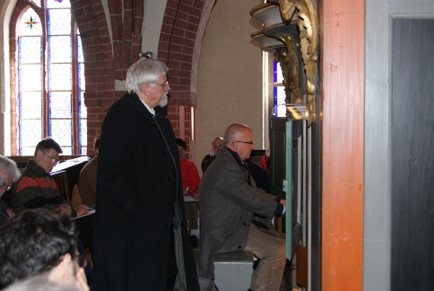 Besucher in der Kirsche