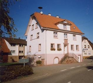 Schwanheim-ehem Rathaus