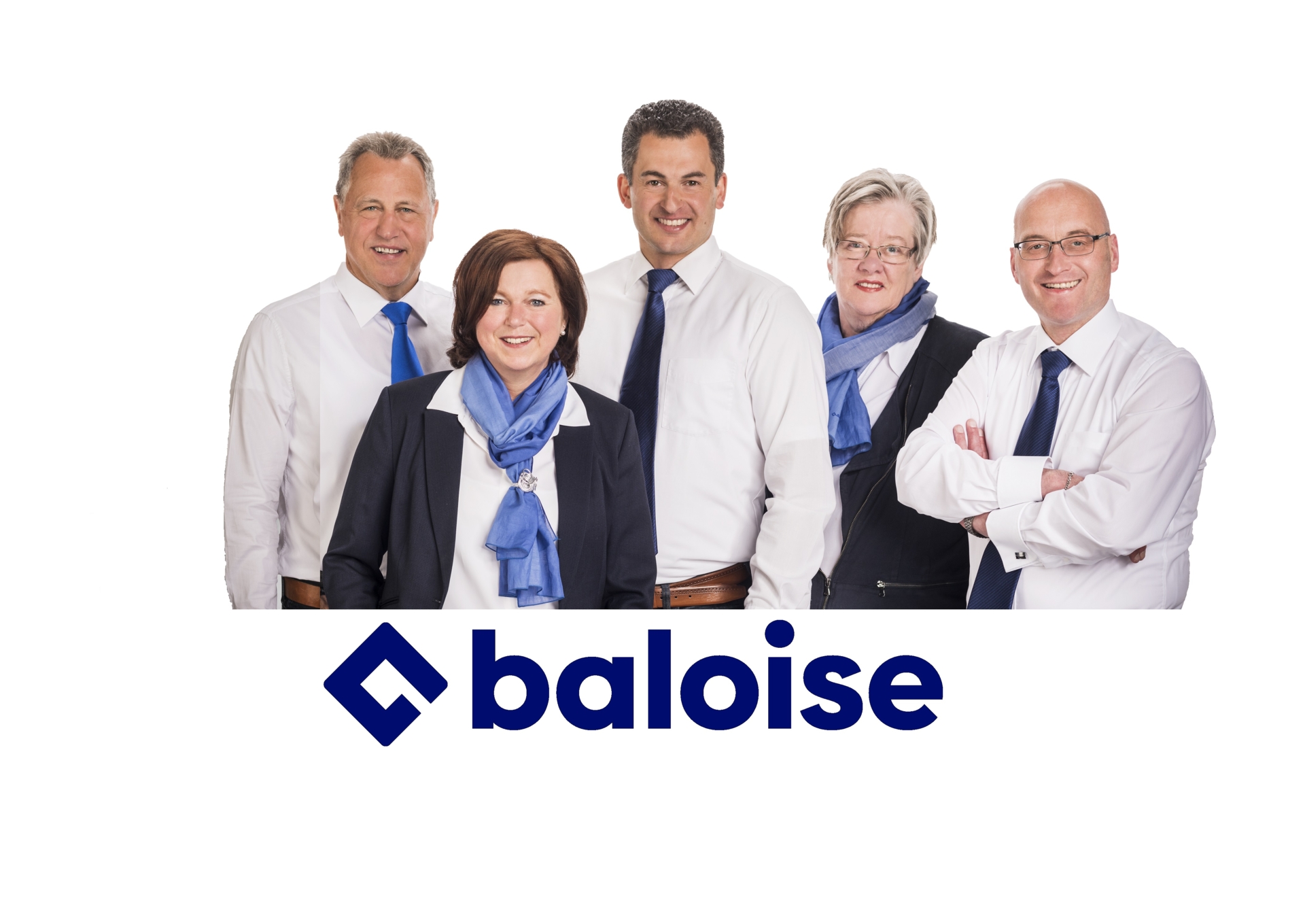 Gruppenbild mit Logo