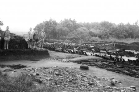 Fahrradfahrt zu den Ausgrabungen in Behren-Lübchin mit Pastor Theuerkauf am 22.7.1959 (4)
