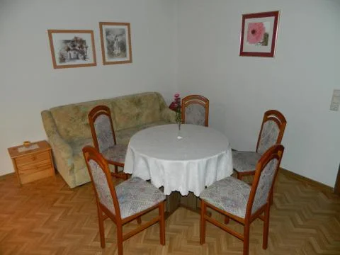 2021_12_fh_essecke_im_wohnzimmer