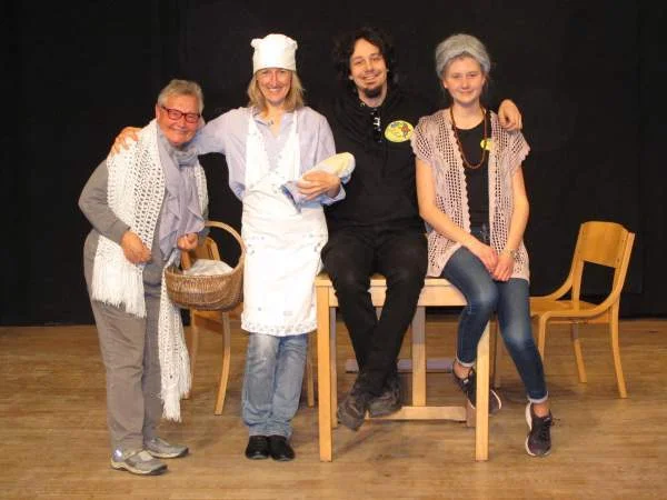 Waltraud, Diana, Chris und Tina