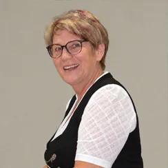 Petra Oesterlein, Tracht