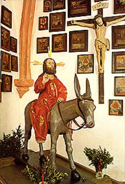 Palmesel in der Kirche