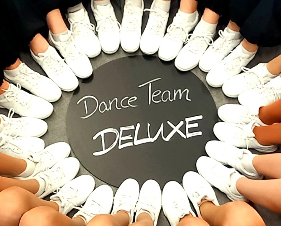 Dance Team DELUXE