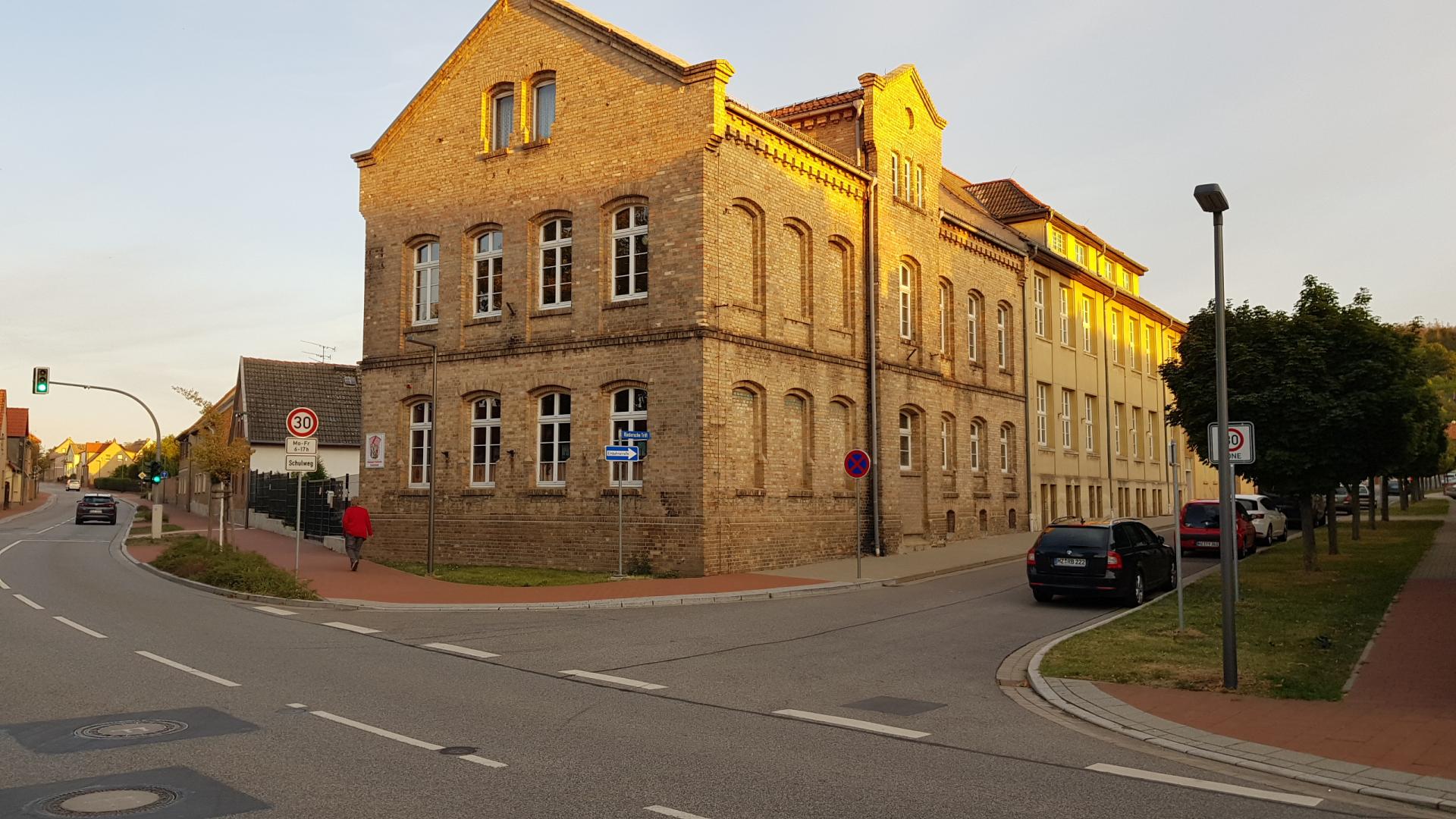 Das Schulgebäude 2019