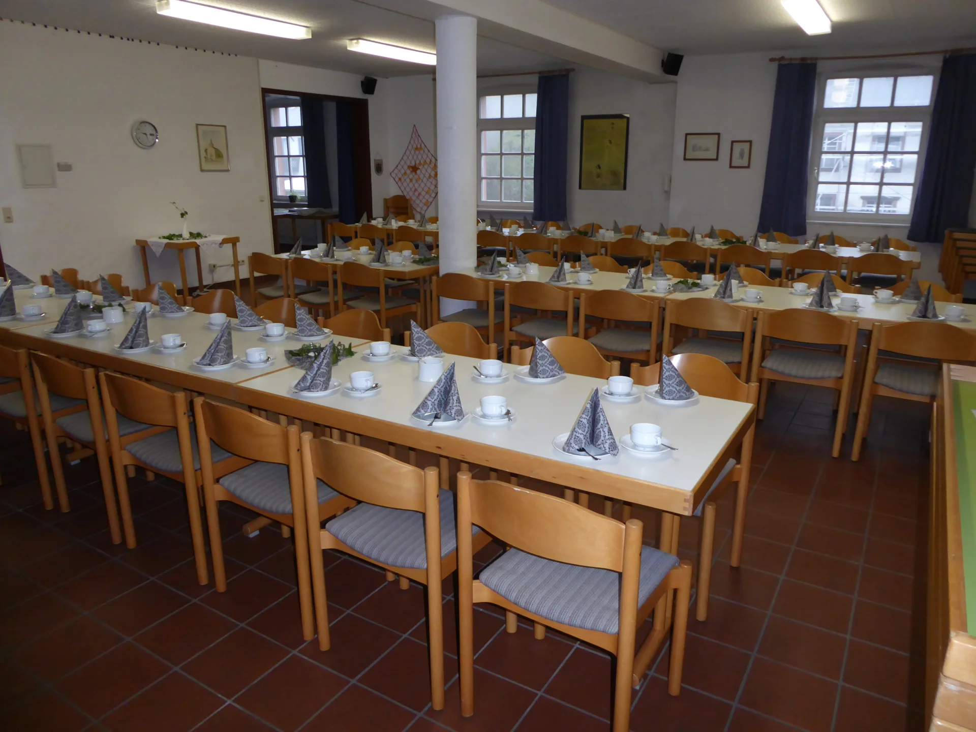 Saal, Durchgang zum Zwischenraum