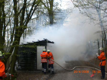 Brand in einer Schutzhütte