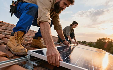 installation-eines-solarpanels