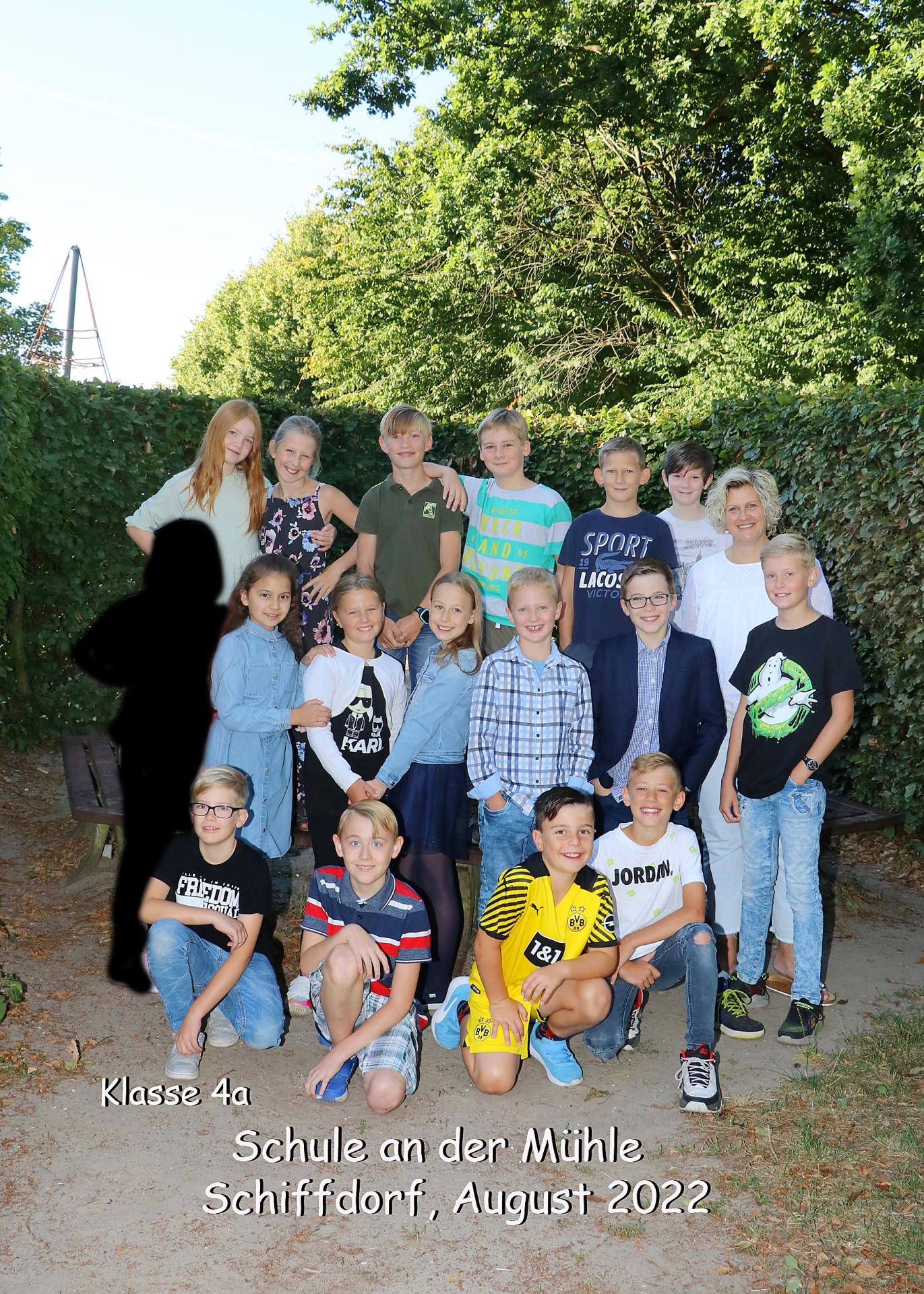 4a geschwärzt