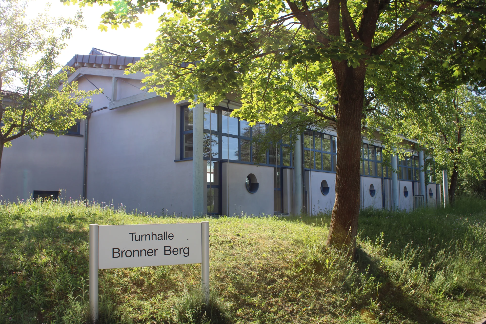 Turnhalle Bronner Berg.